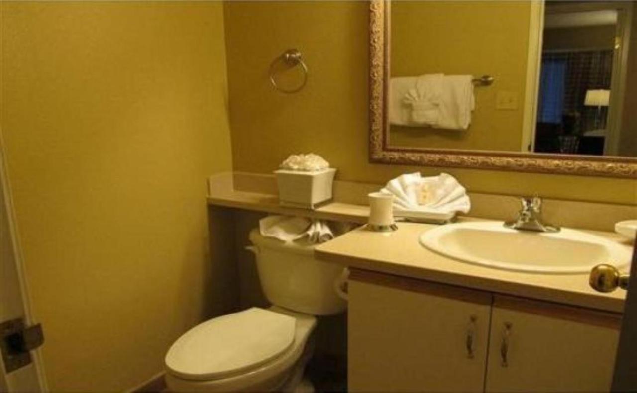 Getaways At The Jockey Club Aparthotel 3*