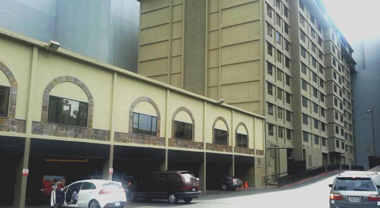 Aparthotel Getaways At The Jockey Club 3*