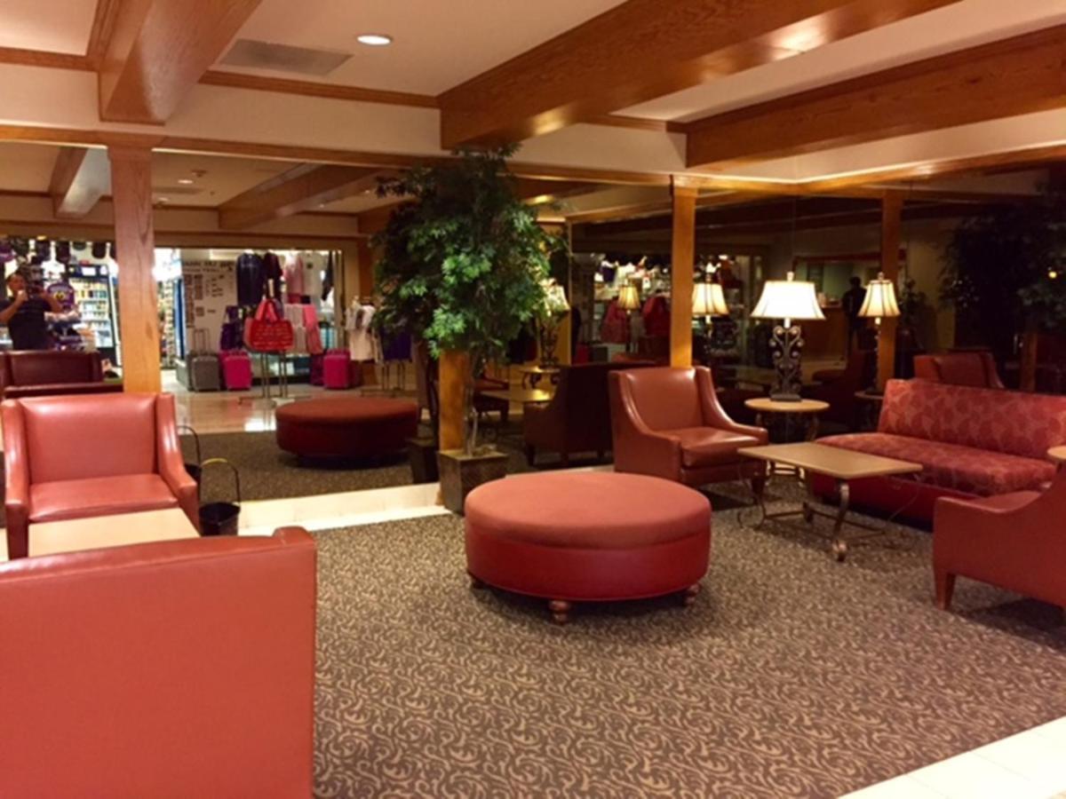 Aparthotel Getaways At The Jockey Club Las Vegas